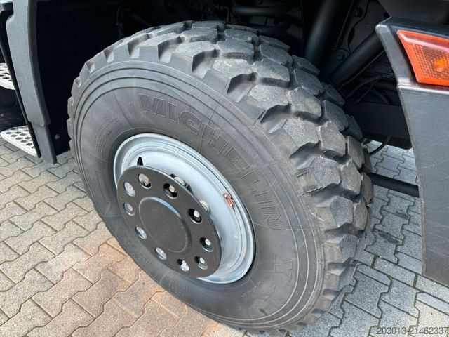 Kipper LKW UNIMOG U435 Kipper mit Reifendruckregelanlage