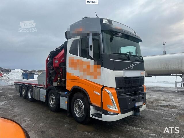 Vrachtwagen met kraan Volvo FH crane truck 8x2 w/ 95 t/m crane, jib and winch,