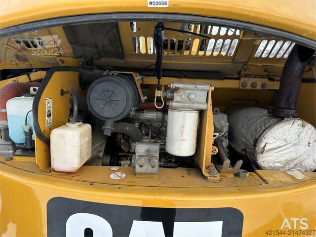 ķēžu ekskavators CAT 308D excavator w/ 2 buckets and tiltrotator. Newly