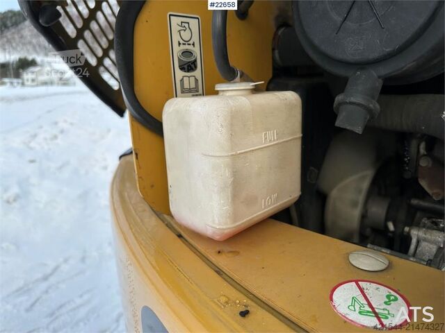 ķēžu ekskavators CAT 308D excavator w/ 2 buckets and tiltrotator. Newly