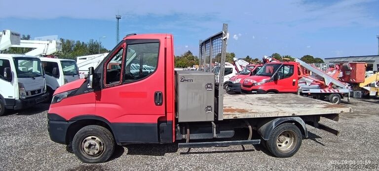 Kombi s prekucnikom Iveco 35C13