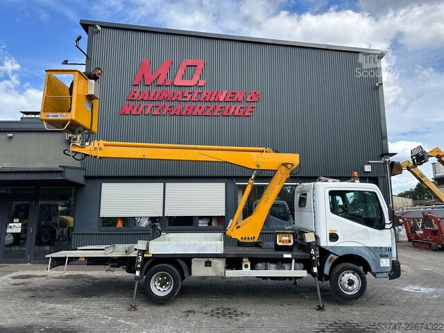 Vrachtwagenhoogwerker Nissan Cabstar