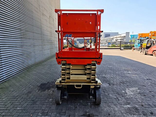 Schaarlift JLG 3246 ES