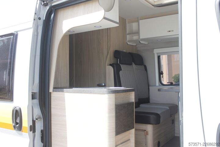 Obytný automobil Fiat Ducato Weinsberg Carabus 2023 | manuales | L3H2