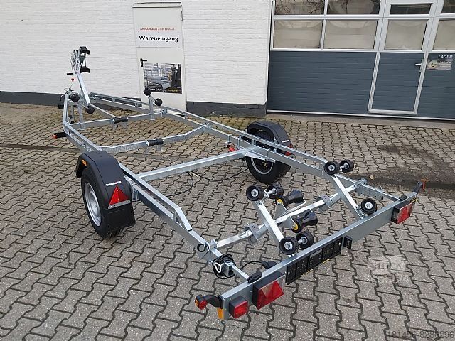 Remorcă pentru barcă Brenderup 1800kg bis 650cm Boote Premium 221800B Superrollen