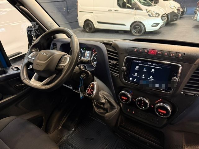 Kombi z visokim stropom IVECO Daily 35S18 Kasten L2H2 STHZ LED R-CAM AHK 3,5T