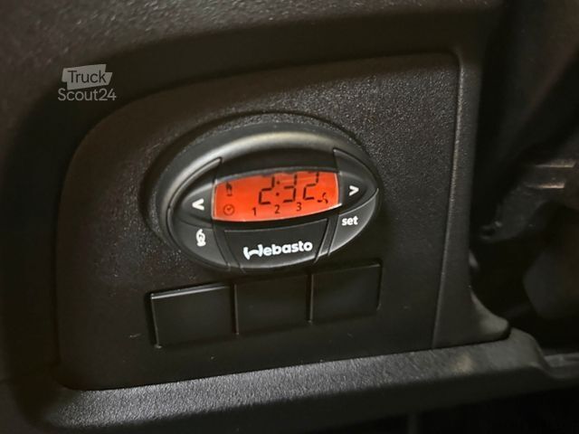 Kombi z visokim stropom IVECO Daily 35S18 Kasten L2H2 STHZ LED R-CAM AHK 3,5T