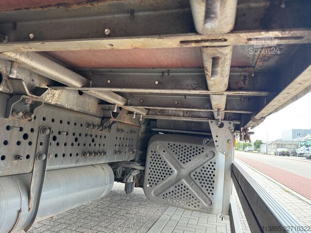  Mercedes-Benz Antos 1824, Tautliner, PTO preparation, Taillift