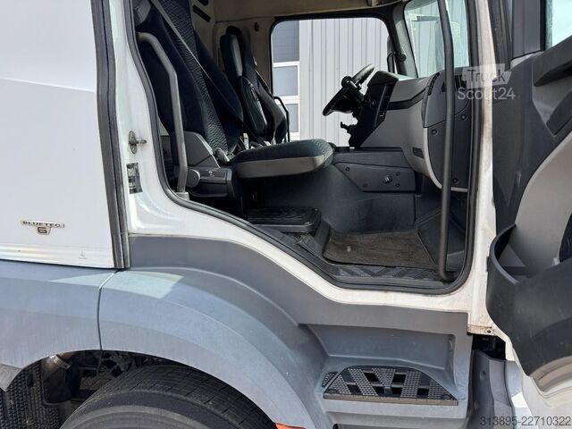 Lona deslizante Mercedes-Benz Antos 1824, Tautliner, PTO preparation, Taillift