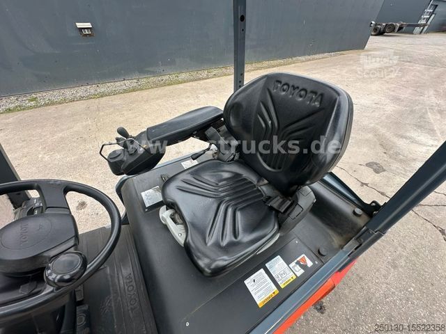 Front loader forklift TOYOTA Toyota 8FBMK 16T 48V