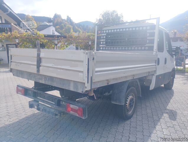 Transporter z walizką Iveco Daily 35S12 Kipper Doppelkabine Klima