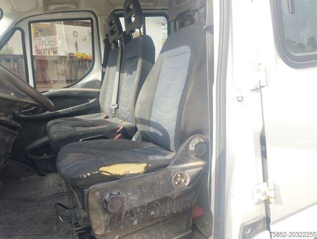 Transporter z walizką Iveco Daily 35S12 Kipper Doppelkabine Klima