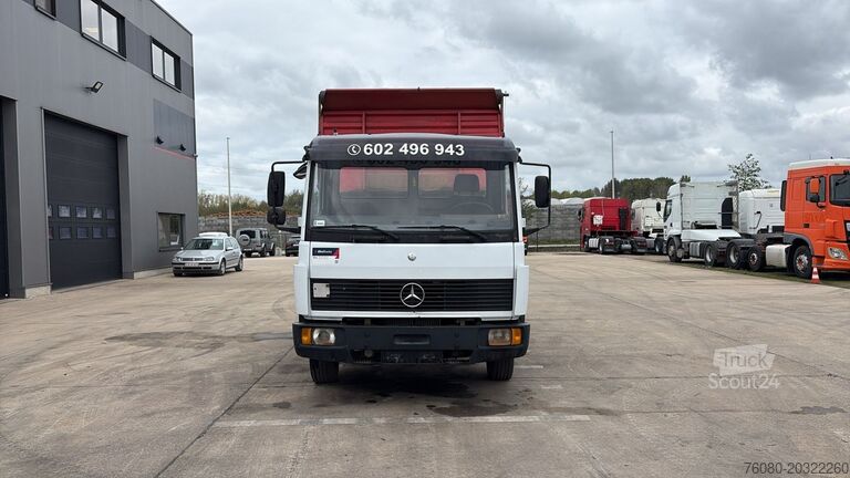 Tipper 3 côtés Mercedes-Benz SK 814 (SPER / AUXILAIRY / MANUAL PUMP / STEEL ...