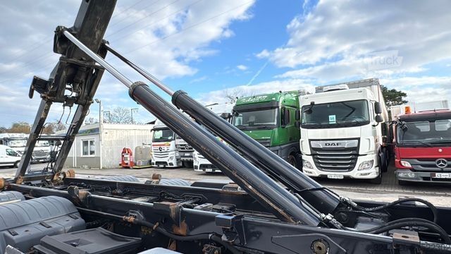 Ruloninė konteinerinė savivartis MAN TGA 26.430/6X4/MeillerAbroller/ZF-Schalter/Deuts