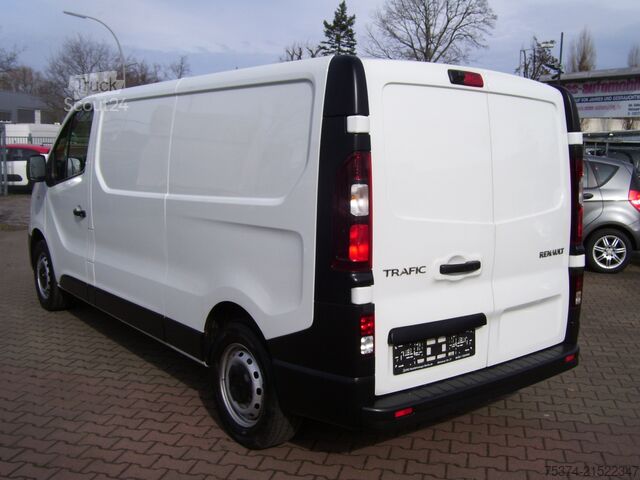 κλειστό βαν Renault Trafic L2H1 KLIMA NAVI EURO6