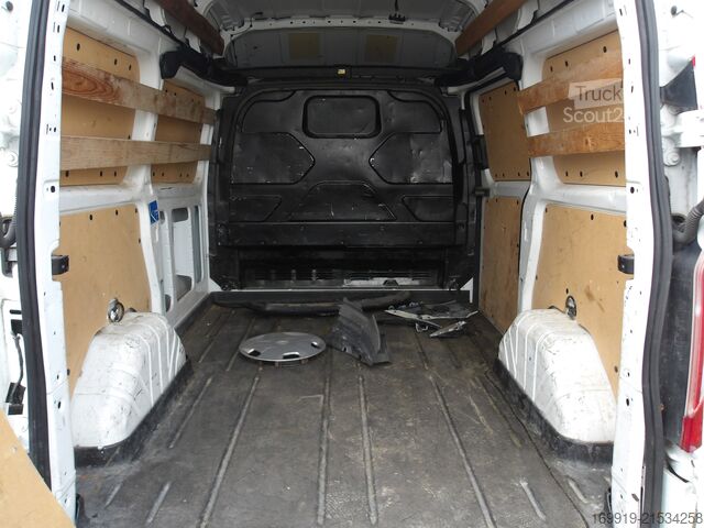 Panel van Ford Transit Custom  Ongeval schade