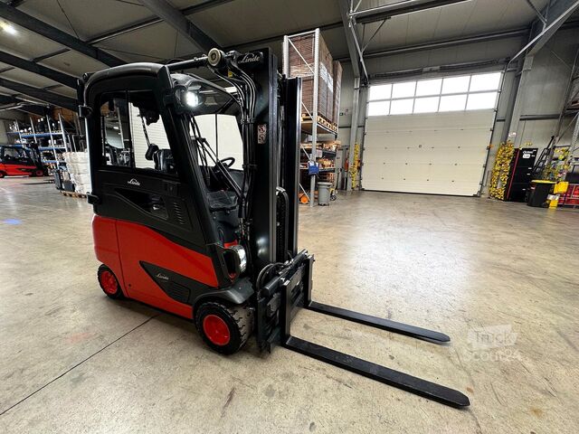 3.+4.V Seitenschieber Elektro 7.399 h Linde E 20PH