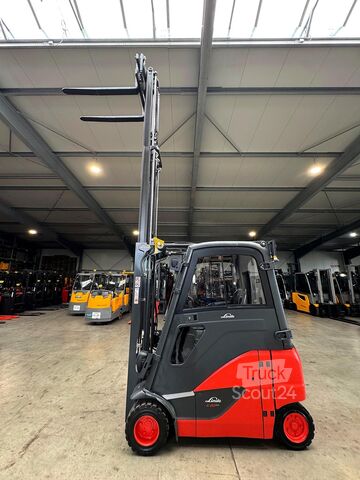 3.+4.V Seitenschieber Elektro 7.399 h Linde E 20PH