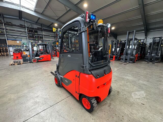 3.+4.V Seitenschieber Elektro 7.399 h Linde E 20PH