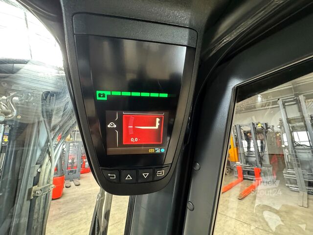 3.+4.V Seitenschieber Elektro 7.399 h Linde E 20PH