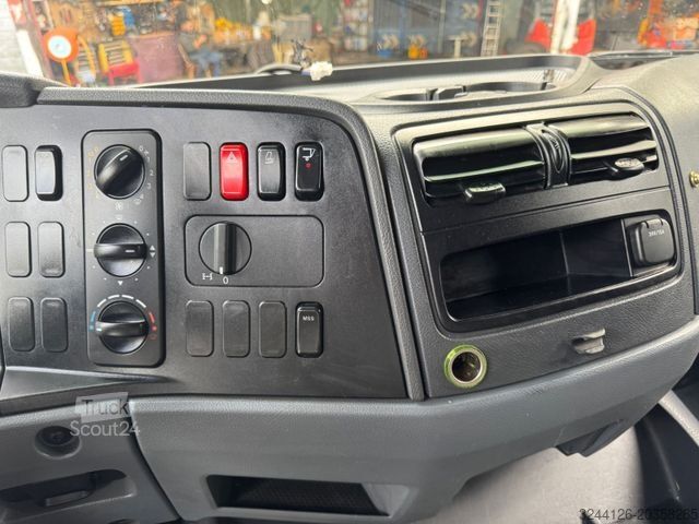 Autocarro con pianale e telone MERCEDES-BENZ Atego 1324L Pritsche+Plane+LBW Schalter Euro5