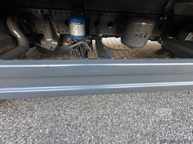 Transporter mit Koffer MERCEDES-BENZ Atego 3 4x2 AUTOMATIK*WOHNMOBIL*CAMPER*LBW*EURO6