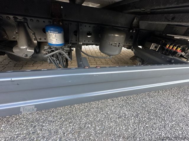 Transporter mit Koffer MERCEDES-BENZ Atego 3 4x2 AUTOMATIK*WOHNMOBIL*CAMPER*LBW*EURO6