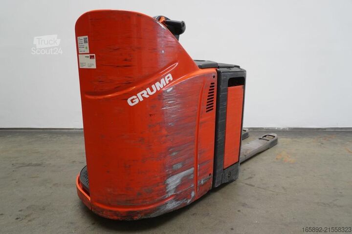 Elektrický paletový vozík s plošinou pro stojícího obsluhu Linde T 20 SP 131-08