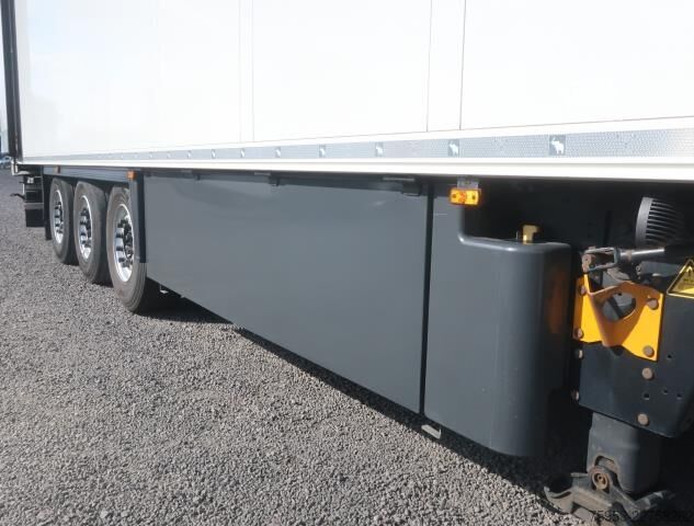 Chladírenský návěs Schmitz Cargobull SKO 24 bitemp Multitemp Doppelstock Vector HE19 Mt