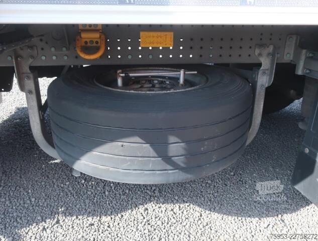 Reefer semitrailer Schmitz Cargobull SKO 24 bitemp Multitemp Doppelstock Vector HE19 Mt
