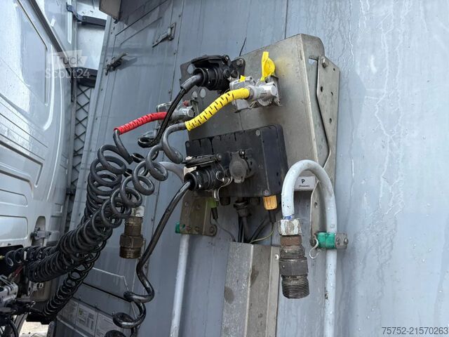 Schubboden Kraker CF-200 CF-200 92m3 Cargo Floor 10MM Liftas Alcoa