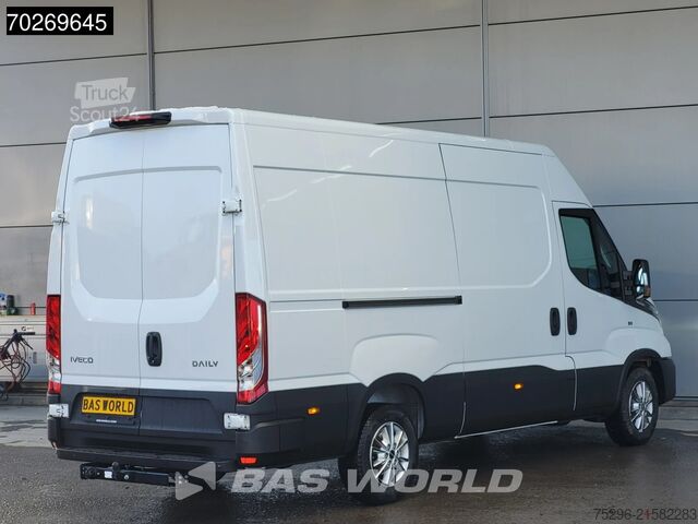 Усъвършенствана система за аварийно спиране. Lane Assist. Предупреждение за скорост. Информационна с Iveco Daily 35S21 BPM VRIJ! 210PK 3.0L Automaat L2H2 ...