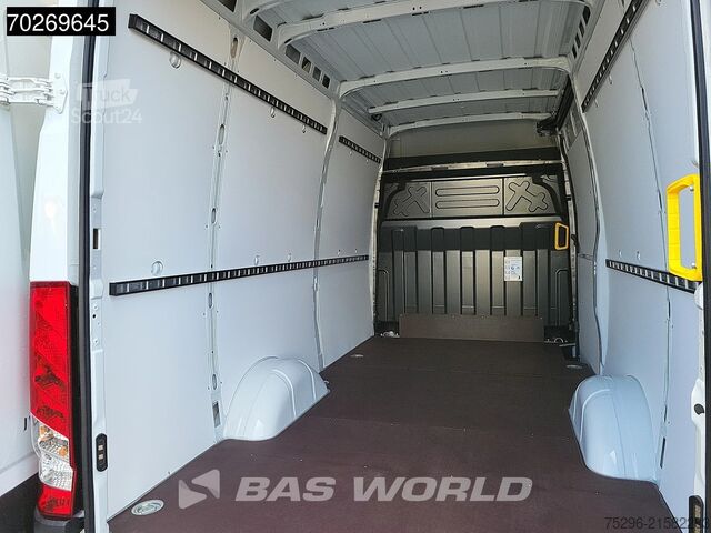 Gelişmiş Acil Fren Sistemi. Şerit Takip Asistanı. Hız Uyarısı. Taşınma Bilgi Sistemi. Zeki Iveco Daily 35S21 BPM VRIJ! 210PK 3.0L Automaat L2H2 ...