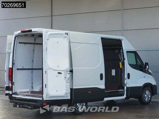 Gelişmiş Acil Fren Sistemi. Şerit Takip Asistanı. Hız Uyarısı. Taşınma Bilgi Sistemi. Zeki Iveco Daily 35S21 BPM VRIJ! 3.0L 210PK L2H2 3,5t Trek...