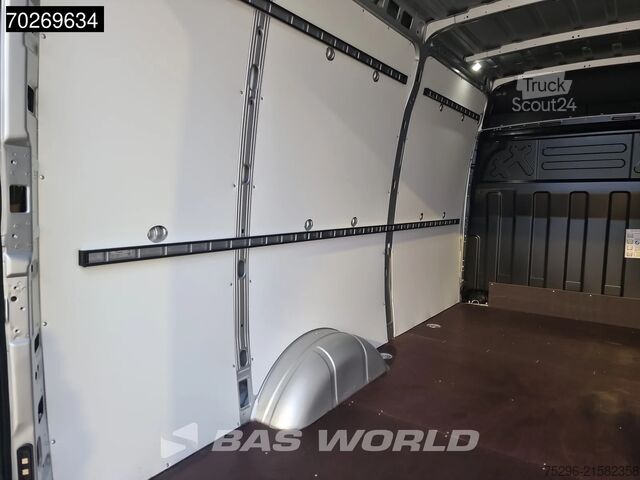 Gelişmiş Acil Frenleme Sistemi. Şerit Asistanı. Hız Uyarısı. Hareketli Bilgi Sistemi. Intell Iveco Daily 35S21 BPM VRIJ! 3.0L Automaat 210PK 3,5t ...