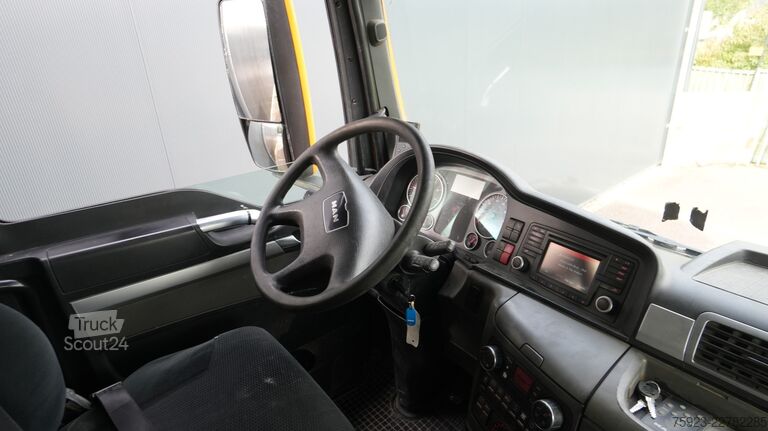Ανατρεπόμενο φορτηγό MAN TGS 49.440 10x8 tipper 486.300km