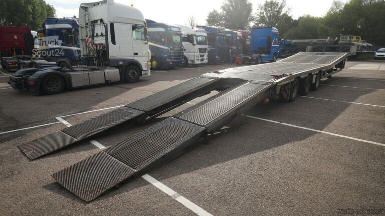 Полузареждаща машина Nooteboom 3 axle semi low loader with ramps