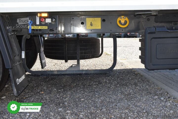 Reefer semitrailer KRONE SDR Cool Liner FP 60 ThermoKing SLXi 300