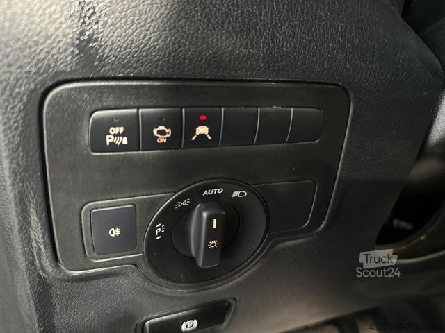 Ugunsdzēsēju automašīna MERCEDES-BENZ Vito Tourer 119 CDI Pro 4MATIC*NEF*NOTARZT*4X4