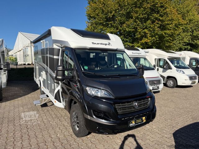 Pusiau integruotas kemperis SUNLIGHT T68 Black Edition