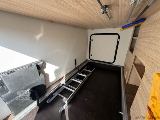 Pusiau integruotas kemperis SUNLIGHT T68 Black Edition