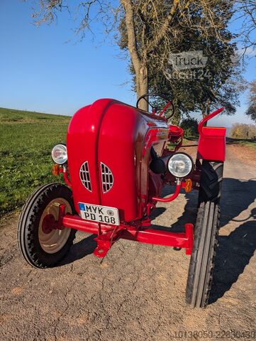 Traktor Porsche Junior 108