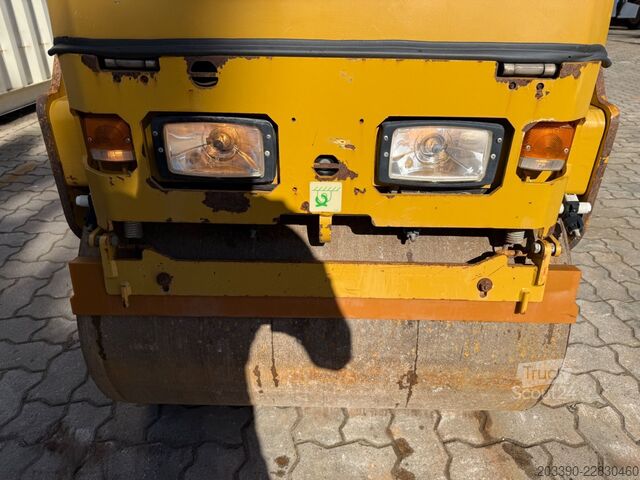 Μονότυμπανο οδοστρωτήρας CATERPILLAR CB1.7 / 2019 BJ / 430 Stunden