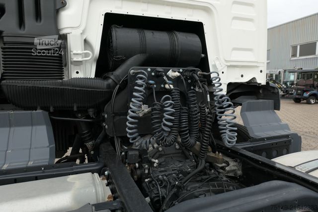 Standart çekici ünitesi MAN 33.480 TGS BBS-WW 6x4, Schalter, Diff.-Sperre