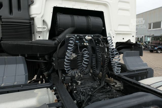 Standart çekici ünitesi MAN 33.480 TGS BBS-WW 6x4, Klima, Blattfederung