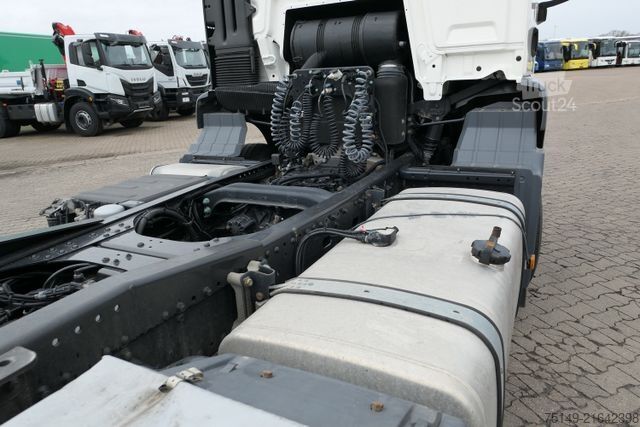 Standart çekici ünitesi MAN 33.480 TGS BBS-WW 6x4, Klima, Blattfederung