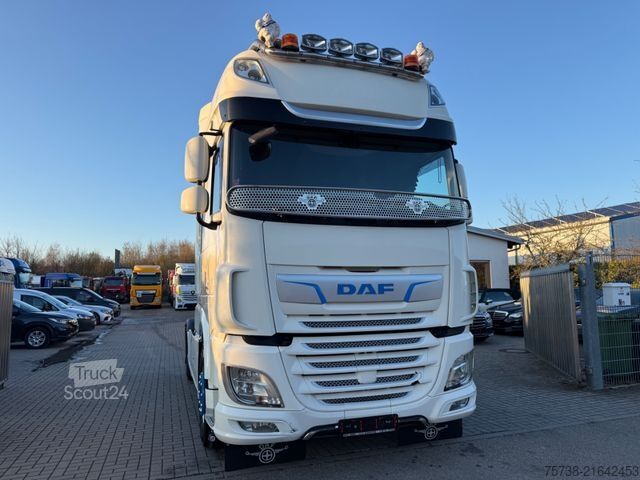 Standard nyergesvontató DAF XF 530/Intarder/Leder/Alu/2xTank/Navi/EURO6D