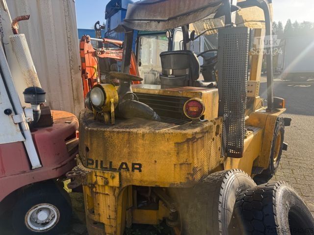 Frontstapler CATERPILLAR DP30