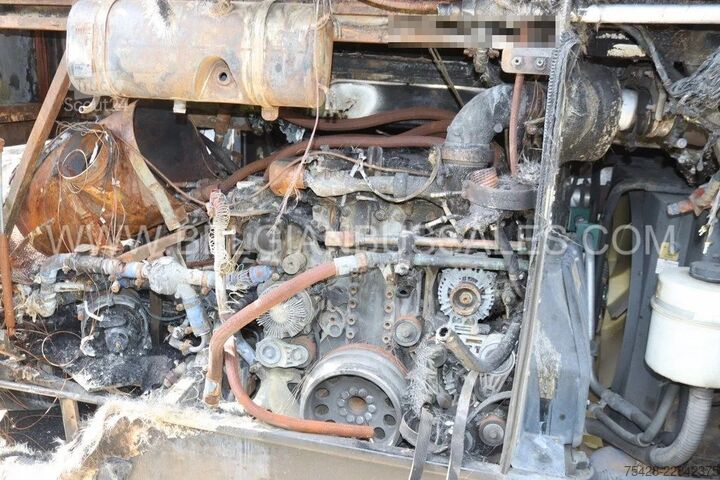 Reisebus Van Hool EX 16 M / Fire damaged / Seats available