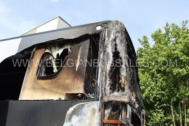 Reisebus Van Hool EX 16 M / Fire damaged / Seats available